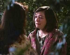 Cassie est en pleurs devant Monica