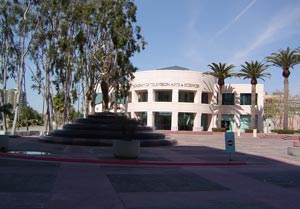 Façade de l'académie des arts et des sciences de la télévision