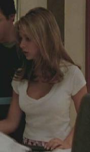 Tenue Buffy Le premier jour à l'intérieur (3)