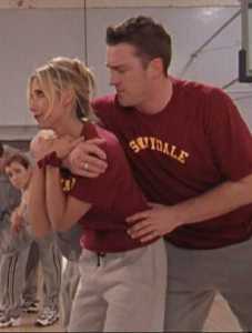 Tenue Buffy     Le cours de self défense (3)