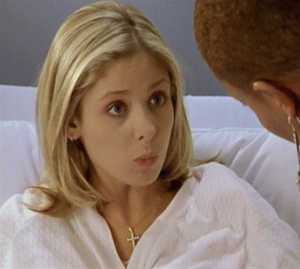 Tenue Buffy Première nuit à l'hôpital (4)