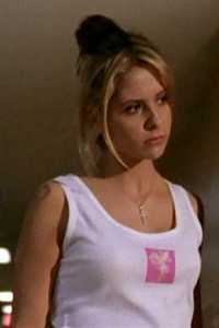 Tenue Buffy Deuxième nuit à l'hôpital (6)