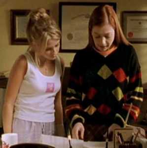 Tenue Buffy Deuxième nuit à l'hôpital (5)