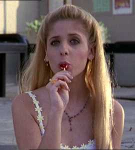 Tenue Buffy Le premier jour où Angel vit Buffy  (7)