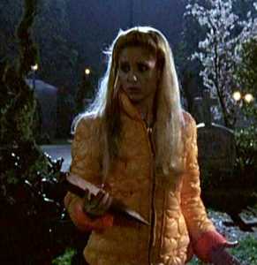 Tenue Buffy Face à son premier vampire  (5)